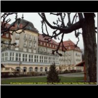 12115 Grand Hotel, Seebruecke  Sopot bei  Danzig, Gdansk, Polen 2006.JPG